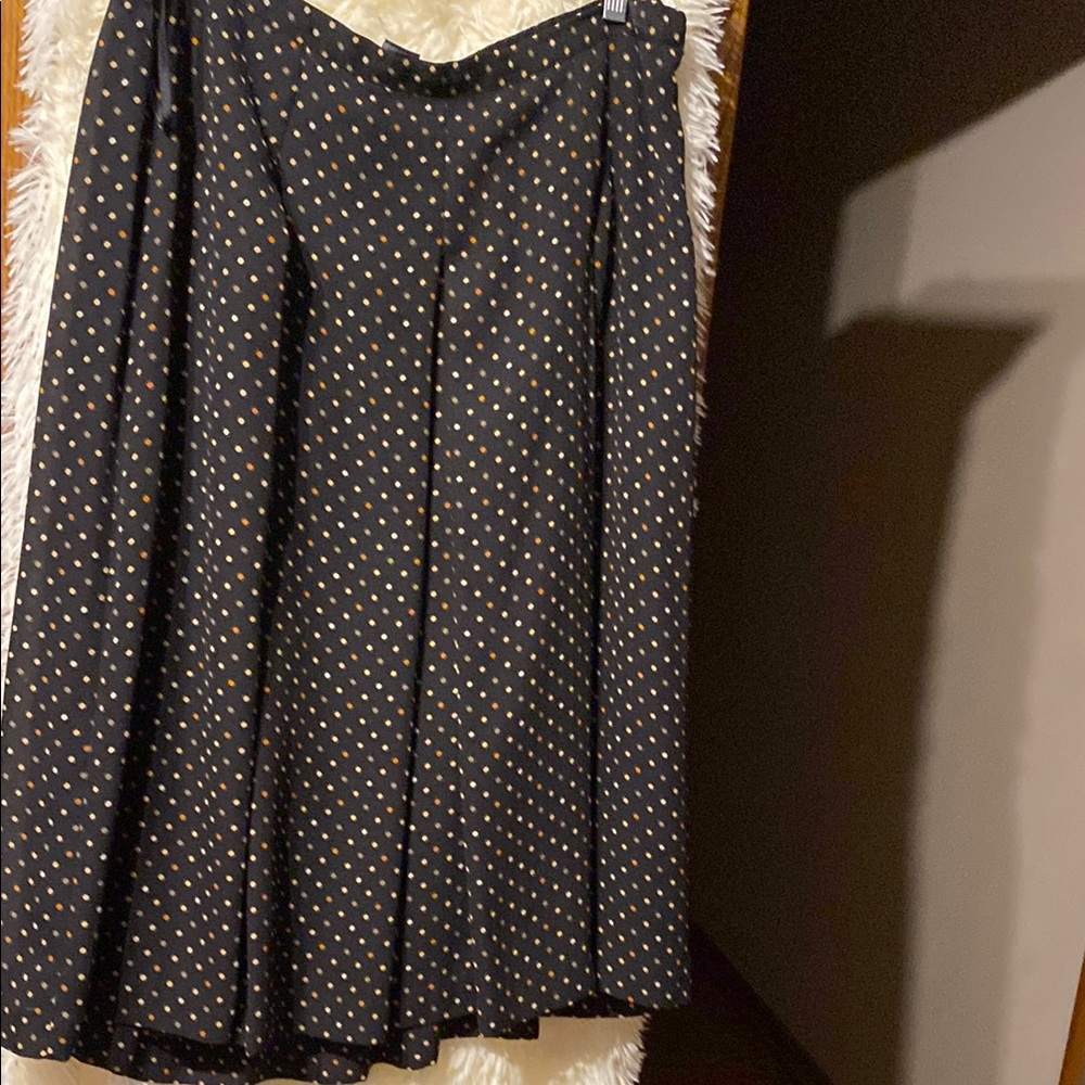 Vintage Leslie Fay Women’s Black Polka Dot Box Pleated Skirt. Size 16